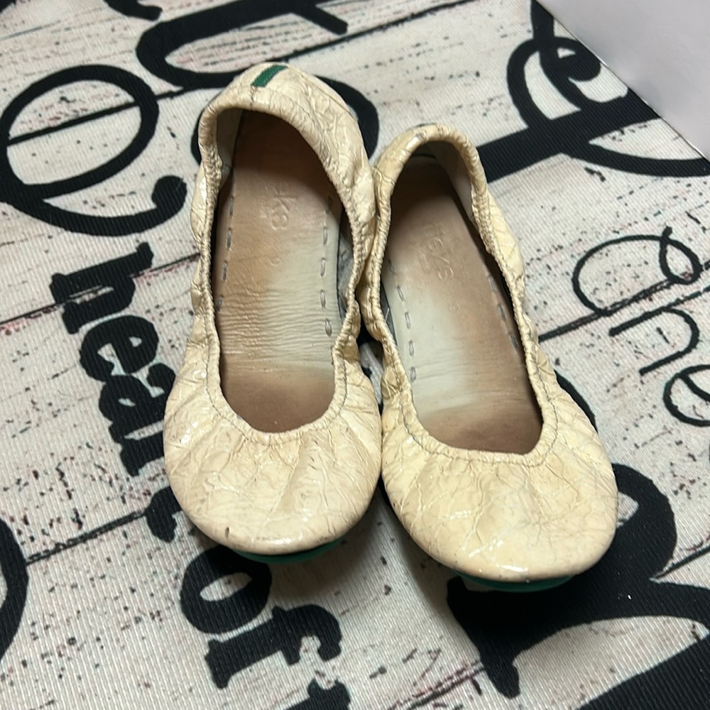 Tieks Diamond White Croc Embossed Patent Leather Flats sz 9
